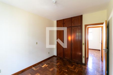 Quarto 2 de apartamento para alugar com 3 quartos, 73m² em Lagoinha, Belo Horizonte