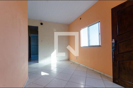 Sala de casa para alugar com 3 quartos, 100m² em Macaúbas, Salvador