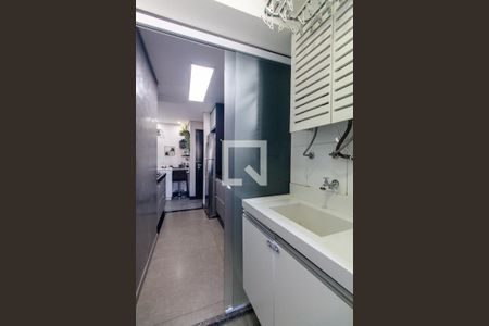 Apartamento à venda com 74m², 3 quartos e 1 vagaÁrea de Serviço