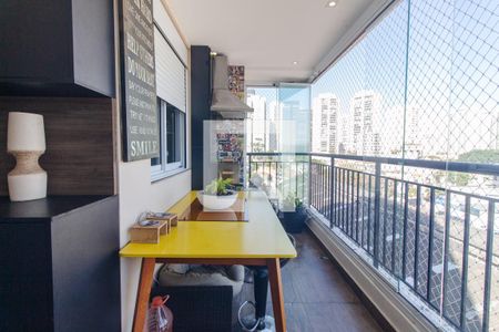 Apartamento à venda com 74m², 3 quartos e 1 vagaVaranda