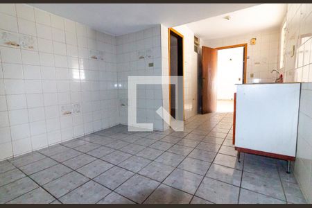 Casa para alugar com 80m², 2 quartos e 3 vagasCozinha