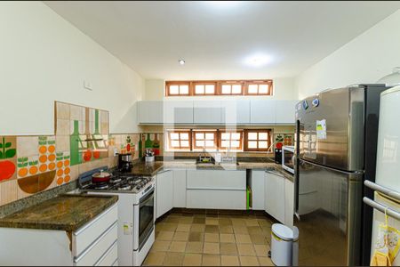 Casa à venda com 290m², 4 quartos e 4 vagasCozinha