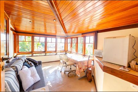 Casa à venda com 290m², 4 quartos e 4 vagasCloset do quarto 2