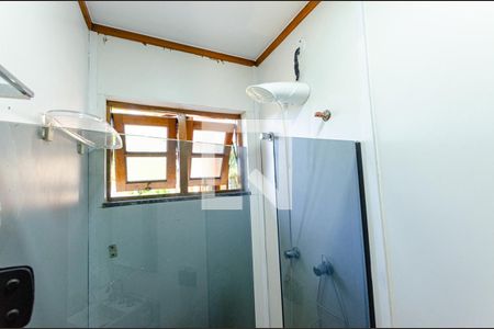 Casa à venda com 290m², 4 quartos e 4 vagasBanheiro 1