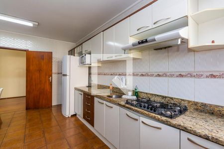 Apartamento à venda com 133m², 3 quartos e 2 vagasCozinha 