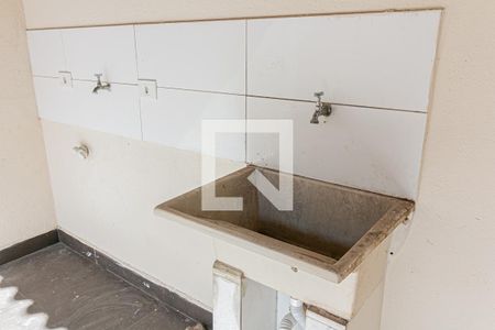 Casa à venda com 95m², 1 quarto e 6 vagas Casa à venda com 95m², 1 quarto e 6 vagasÁrea de Serviço