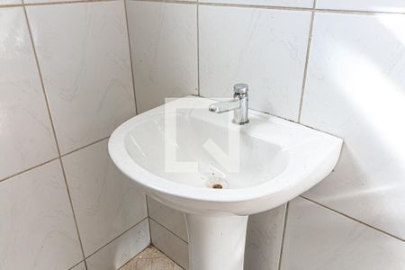 Banheiro - Torneira de casa para alugar com 1 quarto, 95m² em Vila Granada, São Paulo