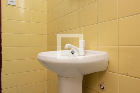 Casa para alugar com 110m², 2 quartos e 1 vaga Casa para alugar com 110m², 2 quartos e 1 vagaBanheiro