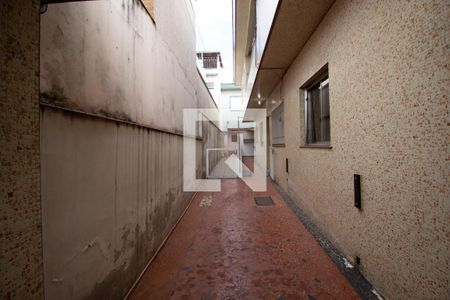 Casa para alugar com 110m², 2 quartos e 1 vaga Casa para alugar com 110m², 2 quartos e 1 vagaCorredor