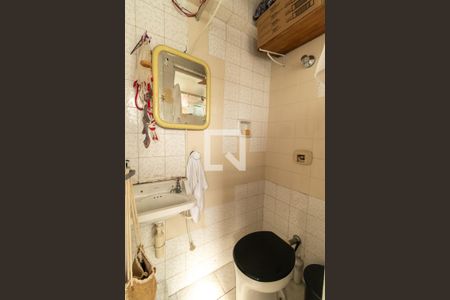 Apartamento à venda com 81m², 2 quartos e 1 vagaBanheiro de Serviço