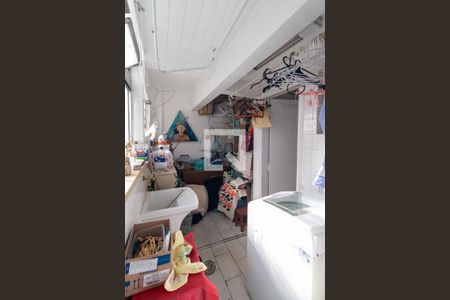 Apartamento à venda com 81m², 2 quartos e 1 vagaÁrea de Serviço