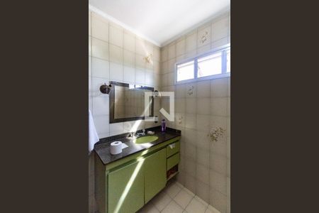 Casa à venda com 460m², 4 quartos e 5 vagasBanheiro da Suíte 4