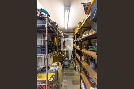 Casa à venda com 460m², 4 quartos e 5 vagasDeposito 