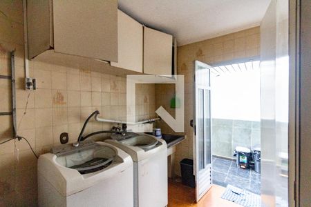 Casa à venda com 460m², 4 quartos e 5 vagasÁrea de Serviço