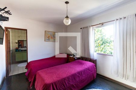 Casa à venda com 460m², 4 quartos e 5 vagasSuíte 3