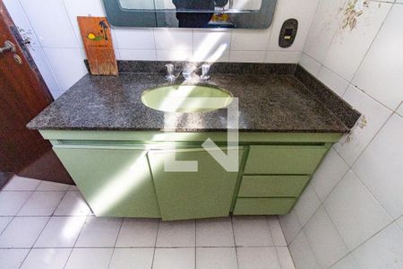 Casa à venda com 460m², 4 quartos e 5 vagasBanheiro da Suíte 1