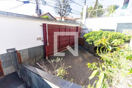 Casa à venda com 460m², 4 quartos e 5 vagasEntrada