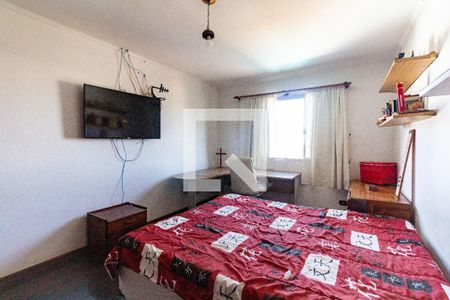 Casa à venda com 460m², 4 quartos e 5 vagasSuíte 1