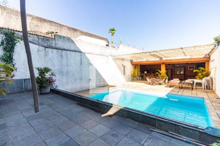 Casa à venda com 460m², 4 quartos e 5 vagasPiscina