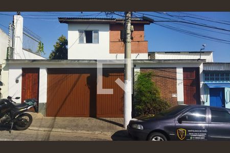 Casa à venda com 460m², 4 quartos e 5 vagasFachada