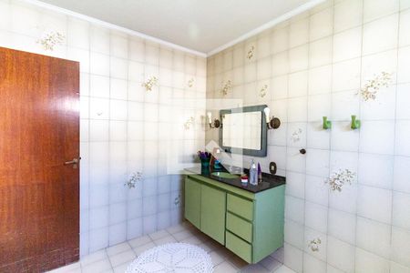 Casa à venda com 460m², 4 quartos e 5 vagasBanheiro da Suíte 3