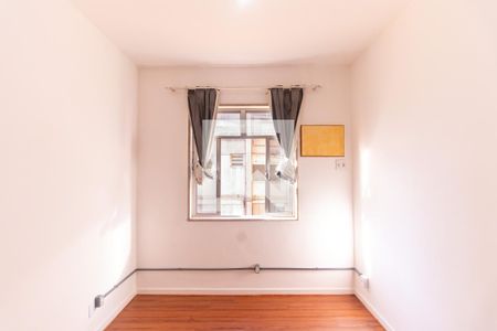 Quarto 1 de apartamento para alugar com 2 quartos, 60m² em Vila Valqueire, Rio de Janeiro
