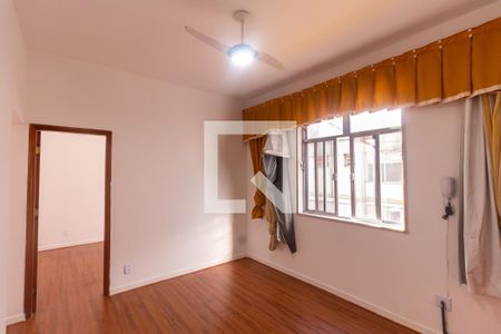 Sala de apartamento para alugar com 2 quartos, 60m² em Vila Valqueire, Rio de Janeiro