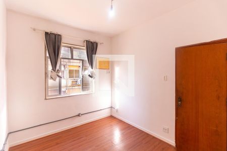 Quarto 1 de apartamento para alugar com 2 quartos, 60m² em Vila Valqueire, Rio de Janeiro