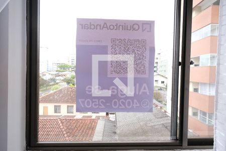 Vista da Sala de apartamento para alugar com 1 quarto, 42m² em Vila Izabel, Curitiba
