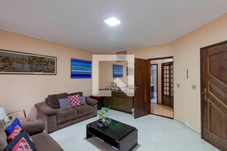 Sala de casa para alugar com 4 quartos, 180m² em Vila Marieta, São Paulo
