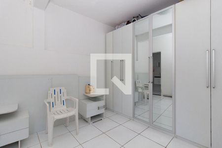 Casa à venda com 220m², 4 quartos e 4 vagasCasa 2 - Suíte