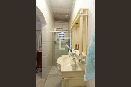 Casa à venda com 220m², 4 quartos e 4 vagasBanheiro da Suíte