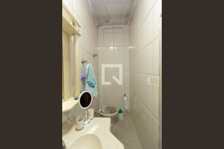 Casa à venda com 220m², 4 quartos e 4 vagasBanheiro da Suíte