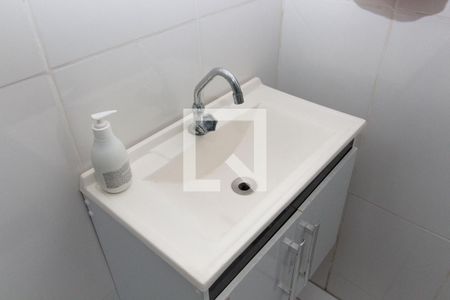 Casa à venda com 220m², 4 quartos e 4 vagasCasa 2 - Banheiro da Suíte