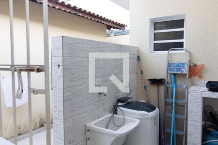 Casa à venda com 220m², 4 quartos e 4 vagasVista da Casa 2 - Sala/Cozinha