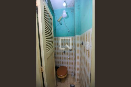 Apartamento para alugar com 79m², 3 quartos e sem vaga Apartamento para alugar com 79m², 3 quartos e sem vagaBanheiro de Serviço