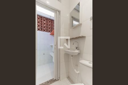 Casa para alugar com 40m², 1 quarto e sem vaga Casa para alugar com 40m², 1 quarto e sem vagaBanheiro