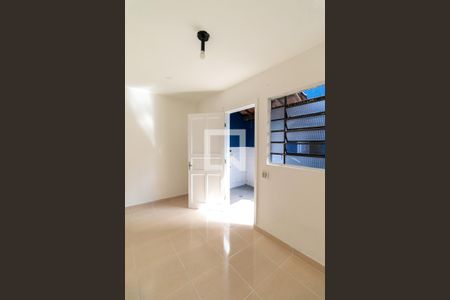 Casa para alugar com 110m², 2 quartos e 1 vagaEdícula