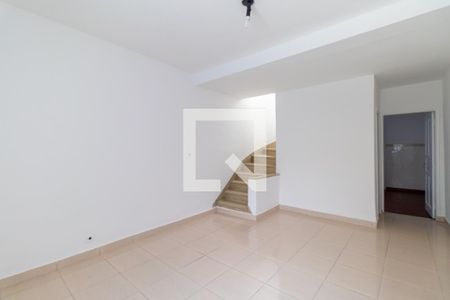 Sala de casa para alugar com 2 quartos, 110m² em Alto de Pinheiros, São Paulo