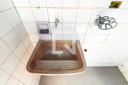 Casa para alugar com 110m², 2 quartos e 1 vagaÁrea de serviço