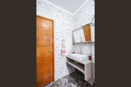 Casa à venda com 250m², 3 quartos e 2 vagasBanheiro da suíte 02