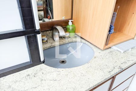 Casa à venda com 450m², 3 quartos e 3 vagas Casa à venda com 450m², 3 quartos e 3 vagasBanheiro