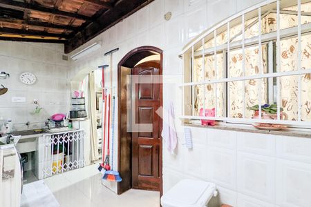 Casa à venda com 450m², 3 quartos e 3 vagas Casa à venda com 450m², 3 quartos e 3 vagasÁrea de serviço