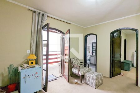 Casa à venda com 450m², 3 quartos e 3 vagas Casa à venda com 450m², 3 quartos e 3 vagasSala íntima