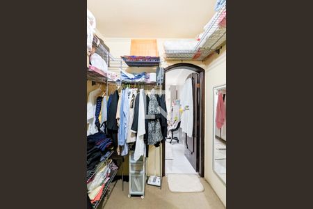 Casa à venda com 450m², 3 quartos e 3 vagas Casa à venda com 450m², 3 quartos e 3 vagasQuarto da suíte 2