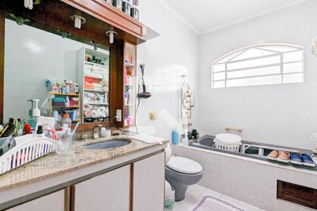 Casa à venda com 450m², 3 quartos e 3 vagas Casa à venda com 450m², 3 quartos e 3 vagasBanheiro da suíte 2