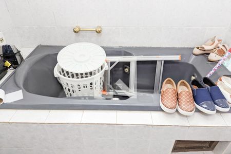 Casa à venda com 450m², 3 quartos e 3 vagas Casa à venda com 450m², 3 quartos e 3 vagasBanheiro da suíte 2