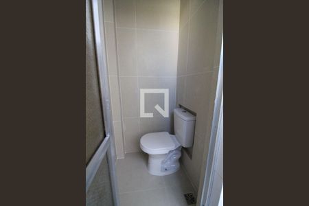 Apartamento à venda com 70m², 2 quartos e 1 vaga Apartamento à venda com 70m², 2 quartos e 1 vagaBanheiro de Serviço