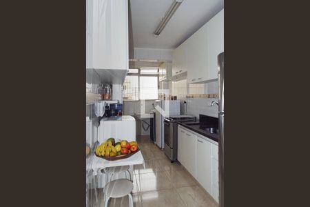 Apartamento para alugar com 104m², 2 quartos e 1 vaga Apartamento para alugar com 104m², 2 quartos e 1 vagaCozinha