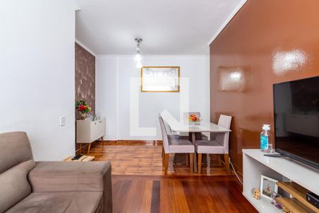 Sala de apartamento à venda com 2 quartos, 56m² em Jardim Cocaia, Guarulhos
